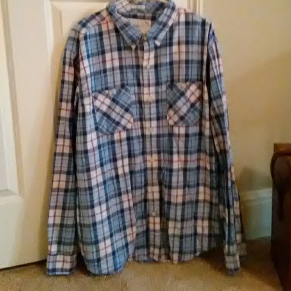 American eagle long sleeve button up
