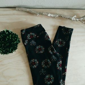 Lularoe OS Black Circle Leggings