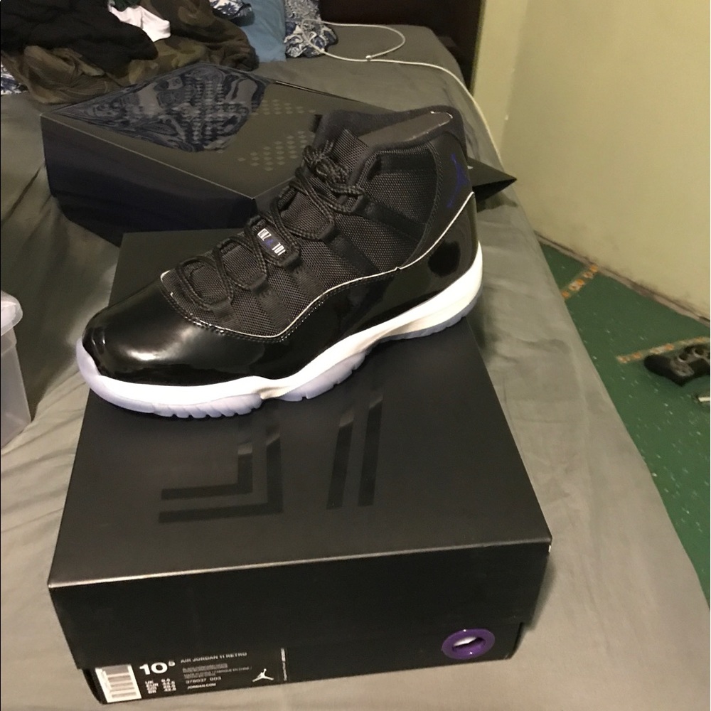 Dead stock Jordan space Jams men's size 10.5