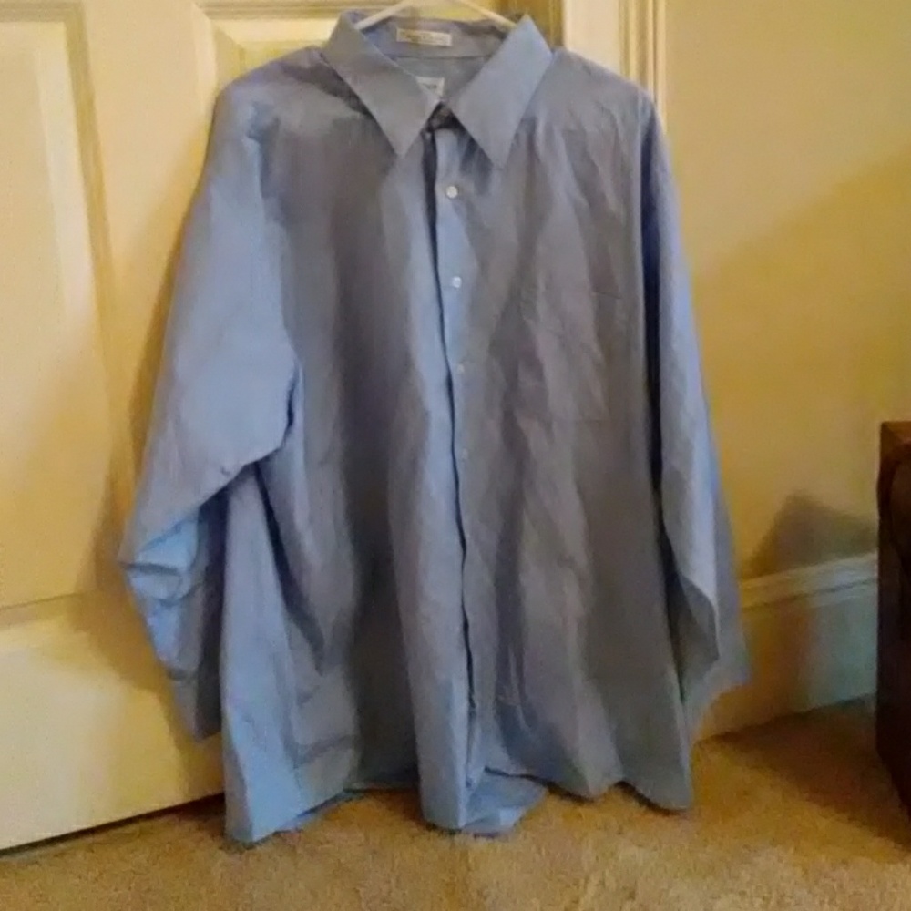 Vanheusen long sleeve dress shirt