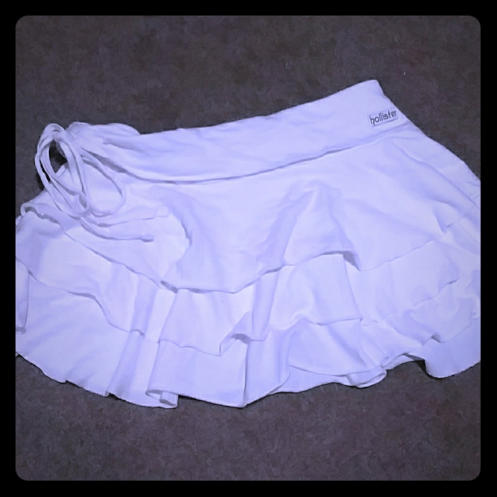 Hollister sexy white mini skirt