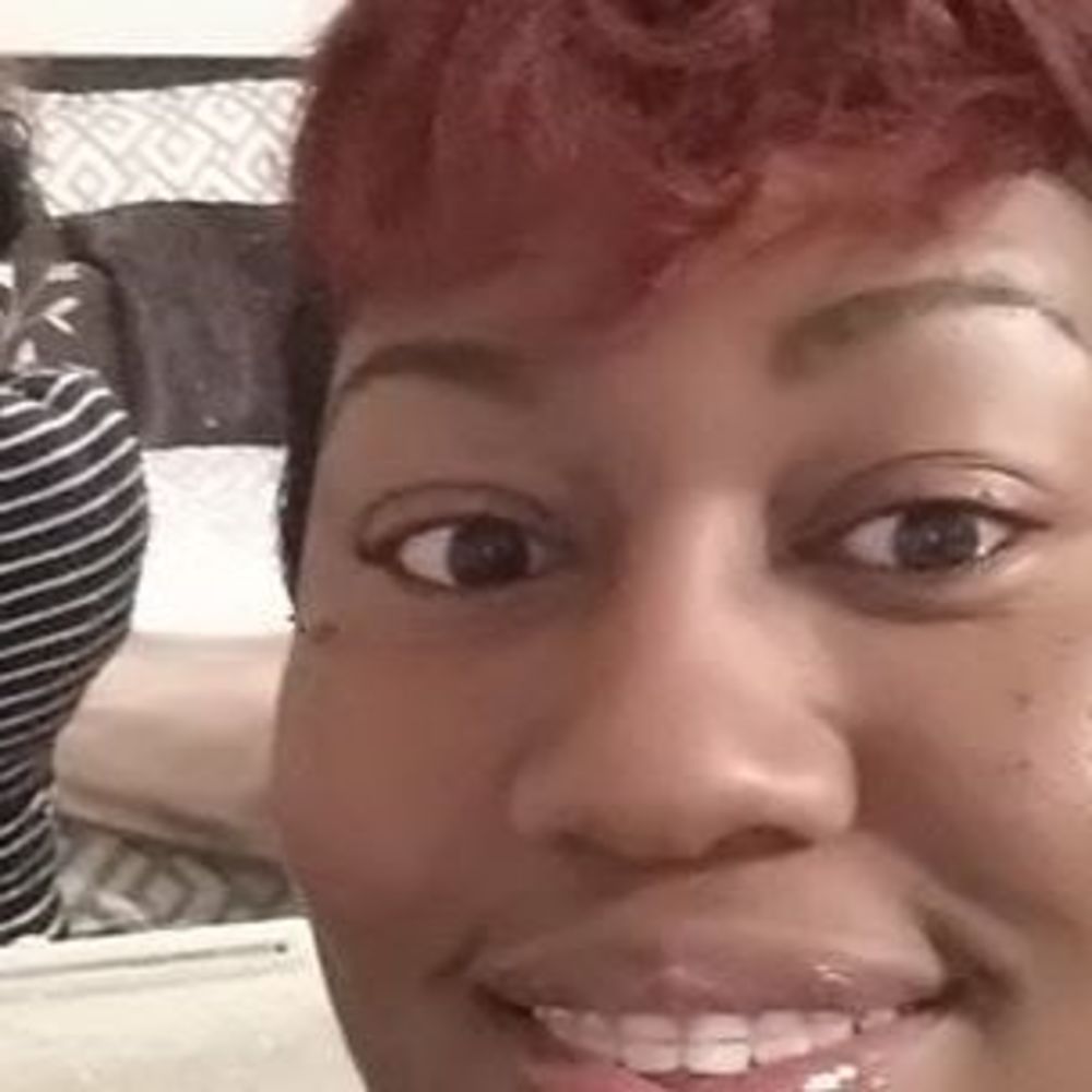 Meet your Posher, Larita