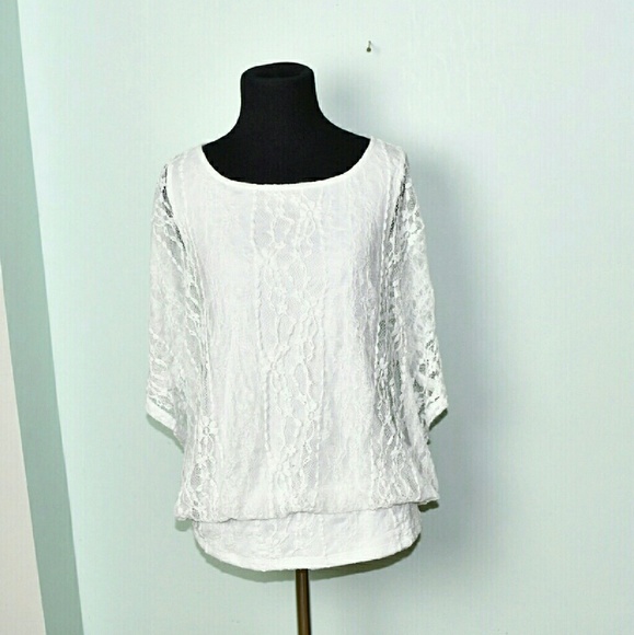 Tops - Beautiful Ivory Lace Butterfly Sleeve Blouse