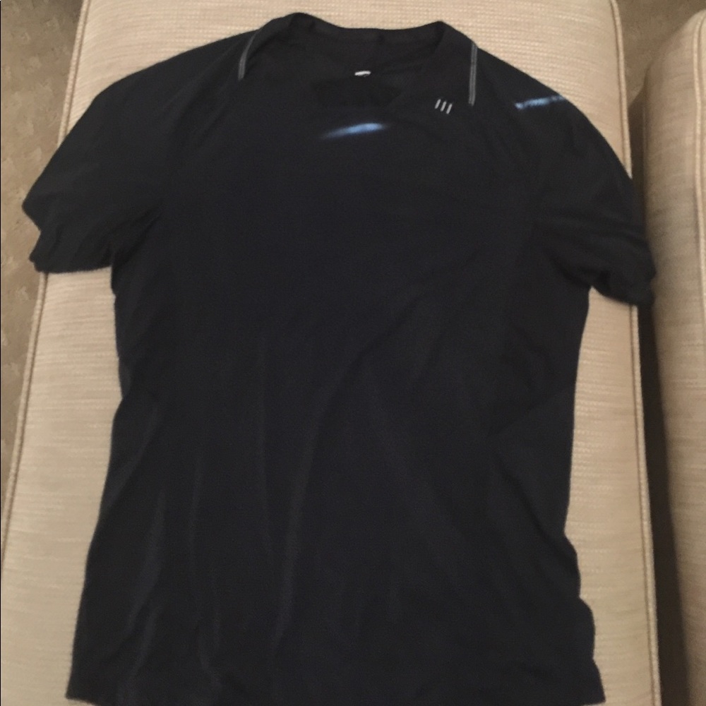 Lululemon Athletica shirt