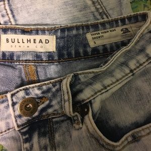 Bullhead high waisted denim shorts