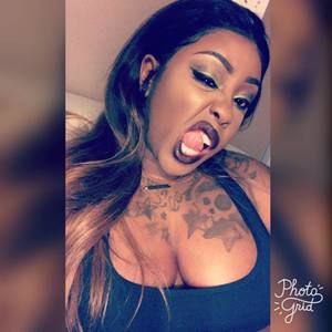 Meet your Posher, Crystal