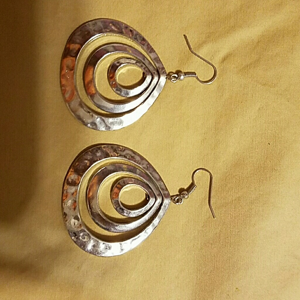 HAMMERED SILVER EARRINGS