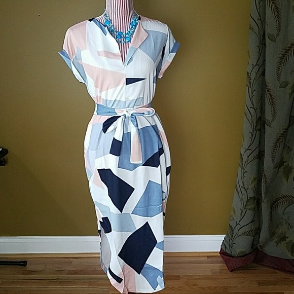 LAST ONE! Blush Geometric Print Dress - Picture 2 of 4