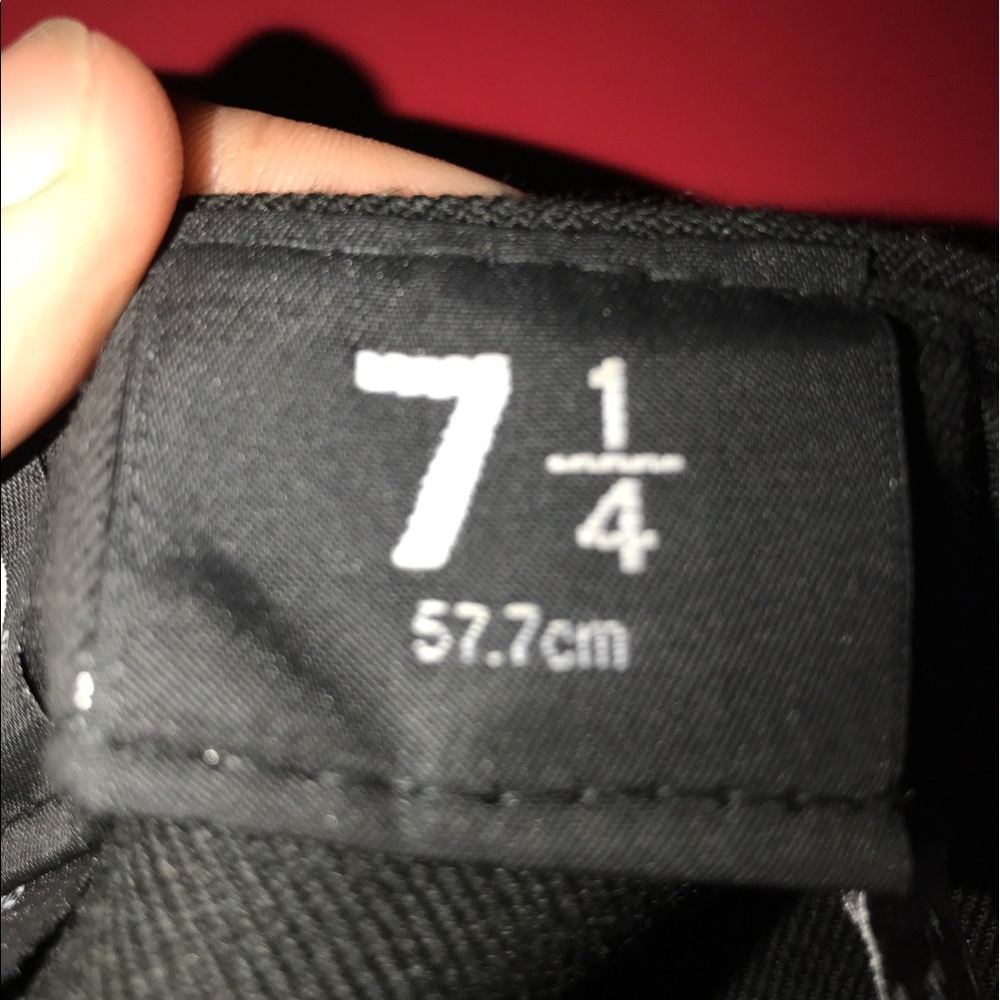 Supreme hat - Picture 5 of 8