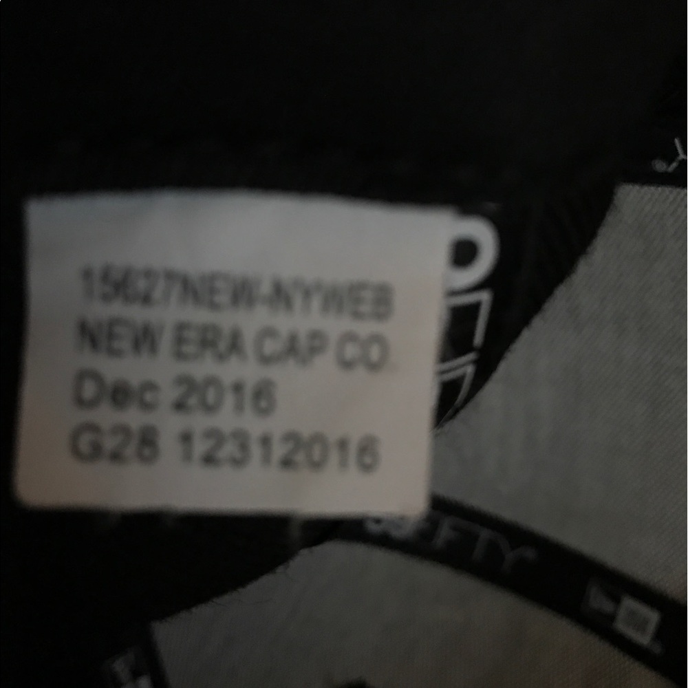 Supreme hat - Picture 8 of 8