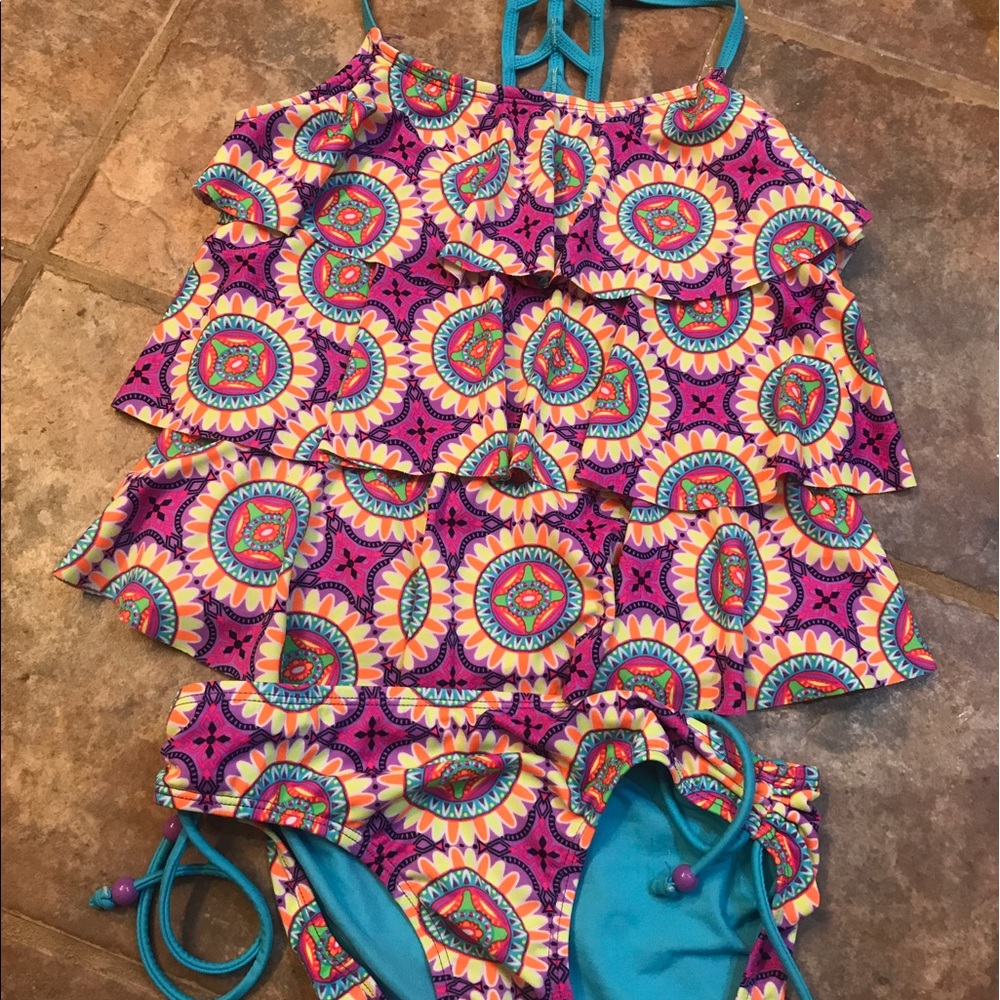 Justice size 14 multicolored tankini 😃😃