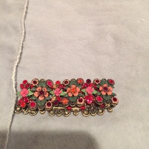 Gorgeous metal and stone stretch bracelet