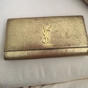 Yves Saint Laurent Clutch