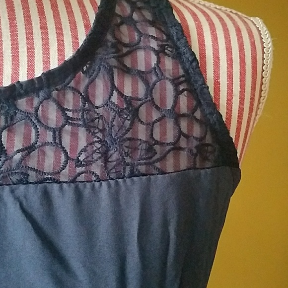 LAST ONE! Navy Blue Sleeveless Lace Dress - Picture 4 of 4