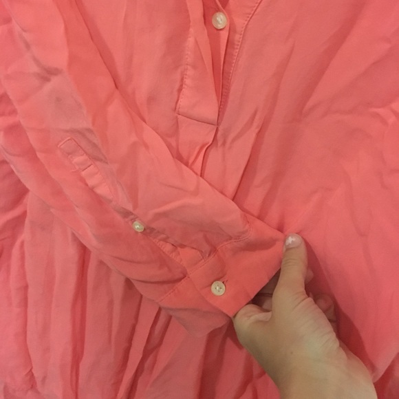 Gap peach coral blouse - Picture 4 of 4