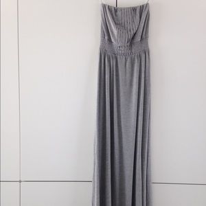 Strapless maxi dress by Ya Los ángeles
