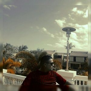 Meet your Posher, Luis