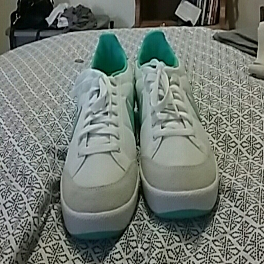 Nike s shoes