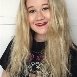 Meet your Posher, Abby