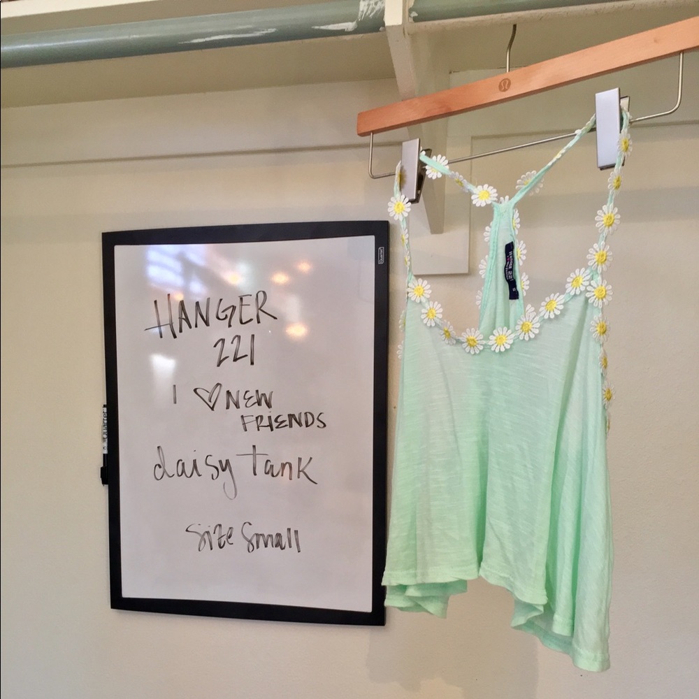 Hanger 221 Daisy Tank