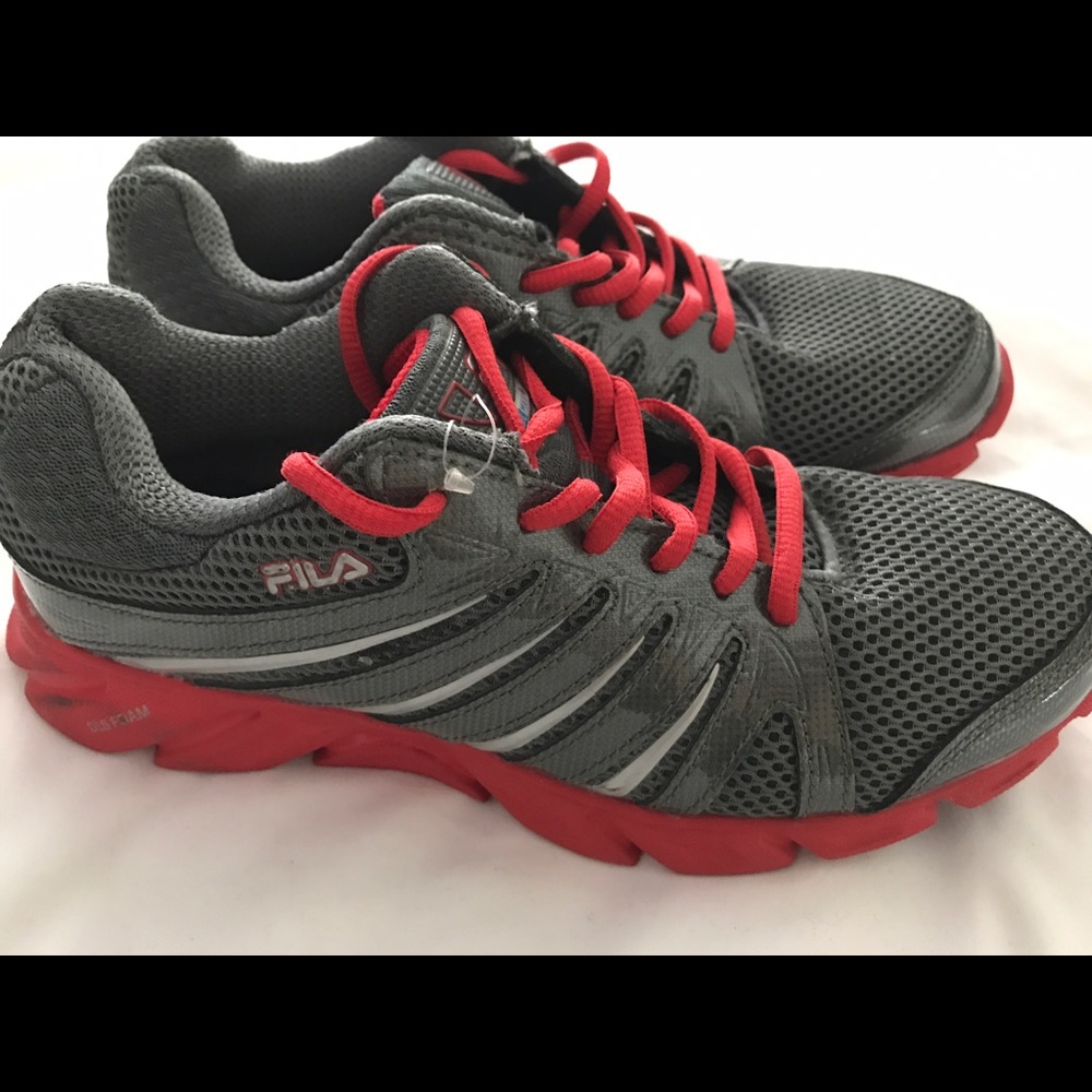 Fila kids shoes unisex size 6
