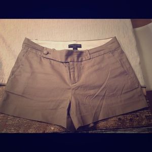 Olive Banana Republic shorts size 6