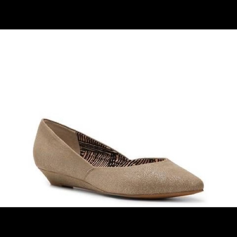 Crown Vintage flats