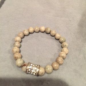Semi precious stone stretch bracket