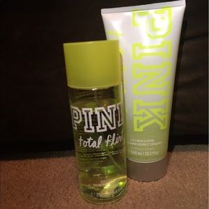 PINK Total Flirt set
