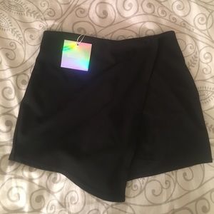 NWT Missguided Envelope Skort