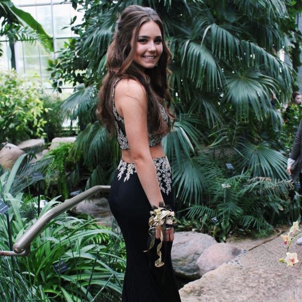 Meet your Posher, Kayla