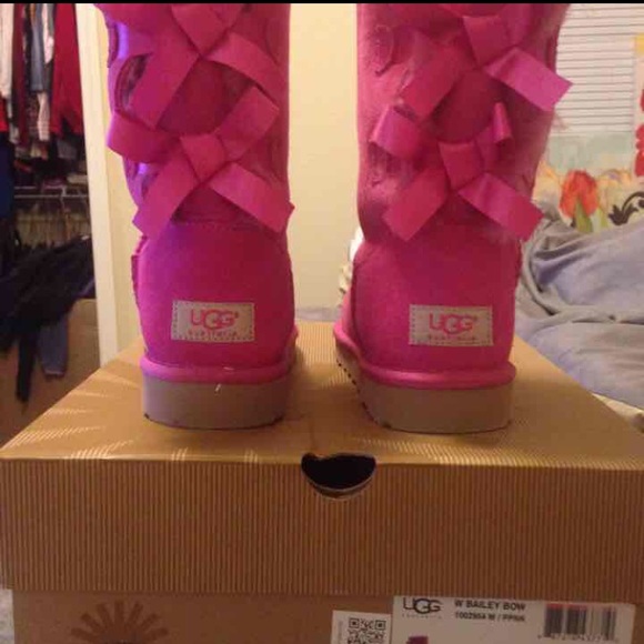 Authentic ugg - Picture 3 of 4