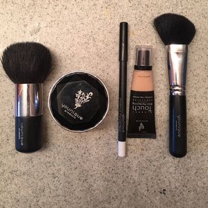 Younique-miscellaneous bundle