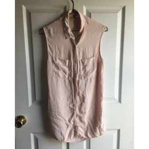 Pink sleeveless shirt