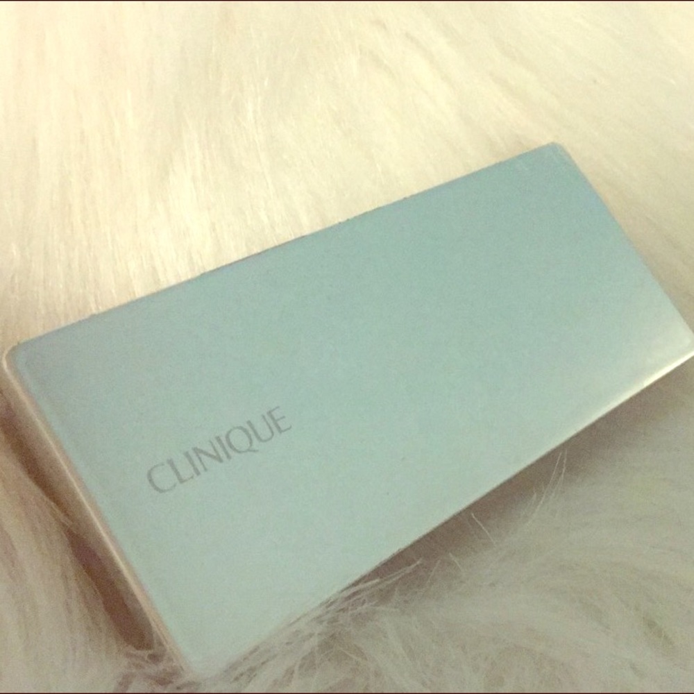 Clinique 05 On Safari eyeshadow quad