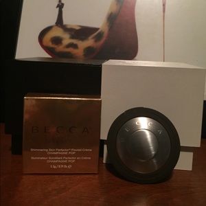 BECCA Jacquelyn Hill Skin Protector creme Champagn