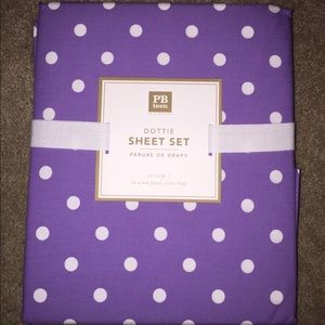 Pottery Barn twin XL sheets