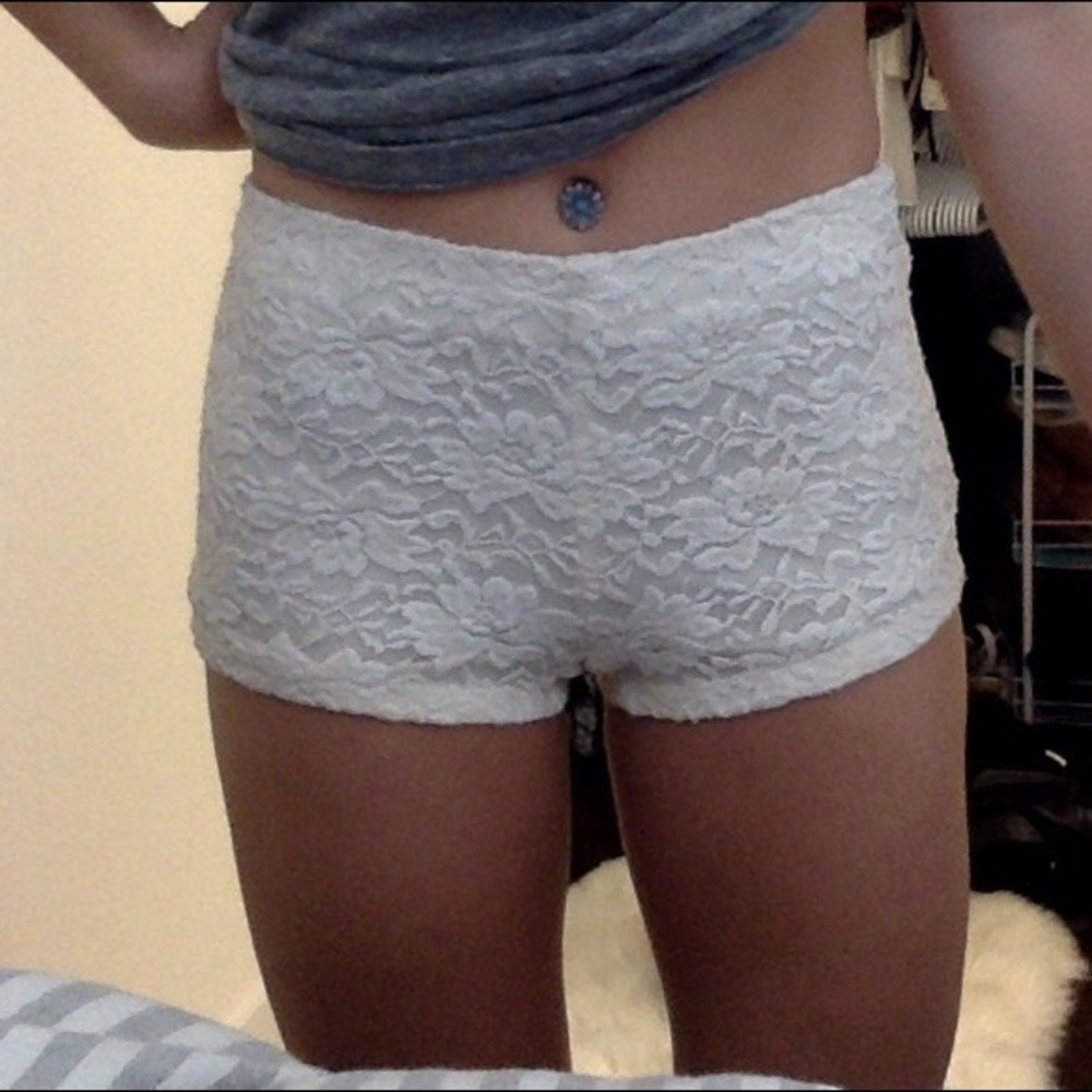 White floral lace shorts