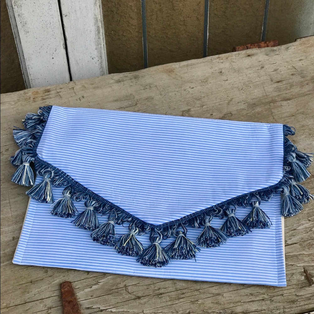 Clutch envelope style