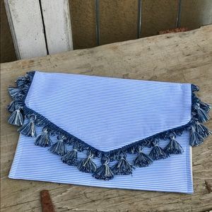 Clutch envelope style