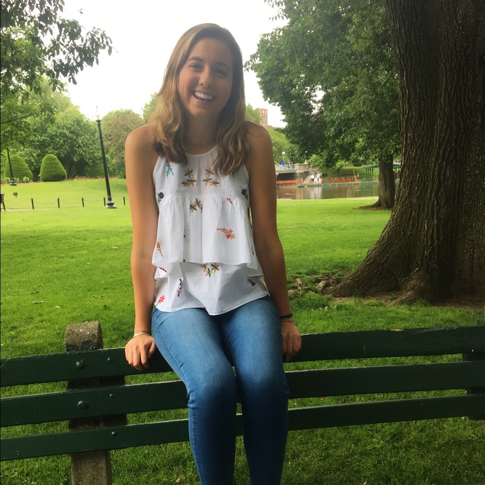 Meet your Posher, Emily