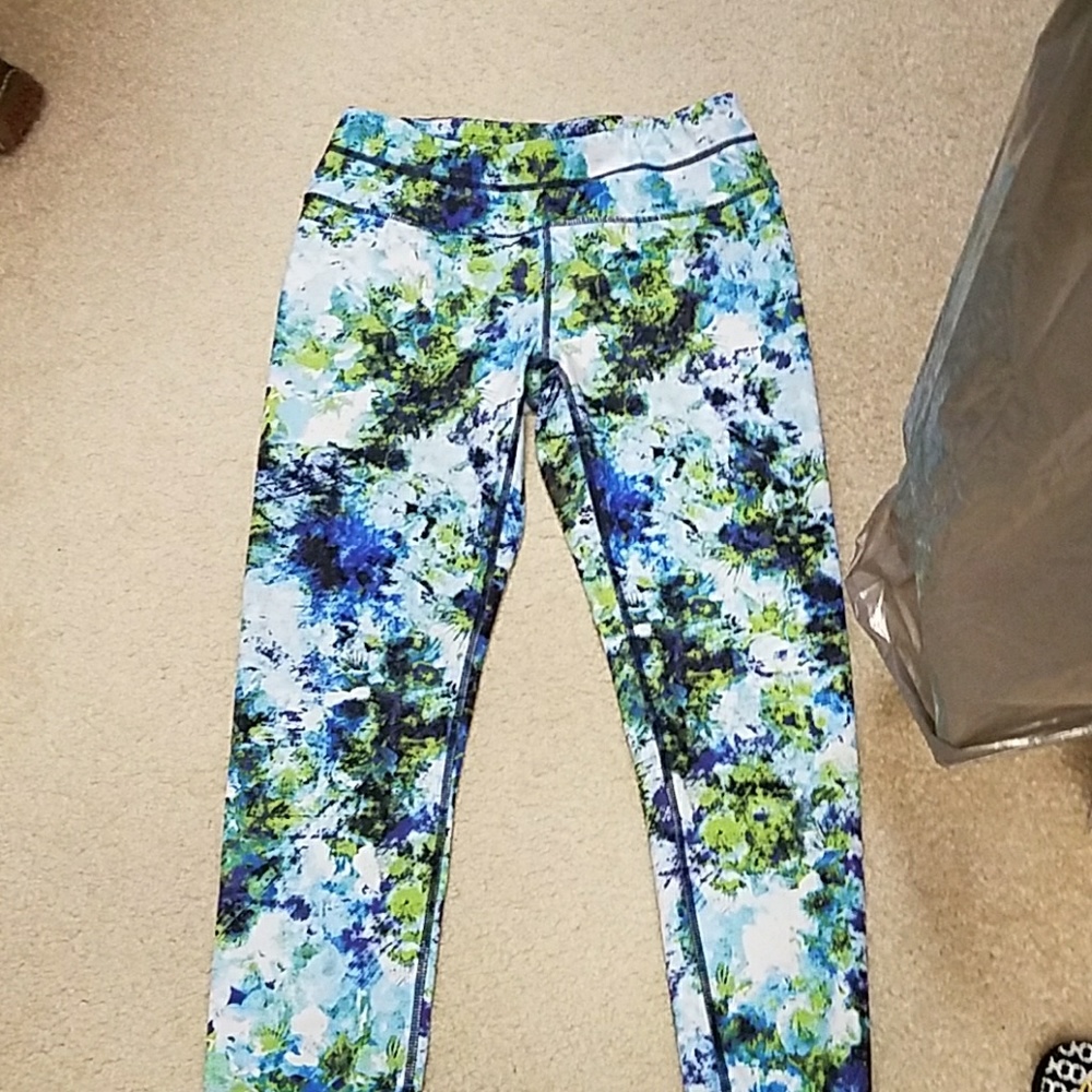 Athleta Small workout leggings.