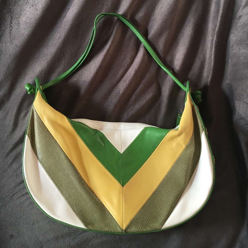 Vintage Italian leather chevron purse