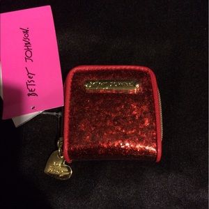 Betsey Johnson red glitter lens travel case