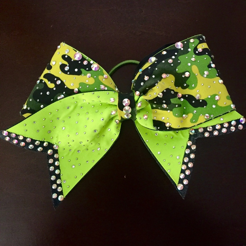 Cheer Bow Swarovski Crystals