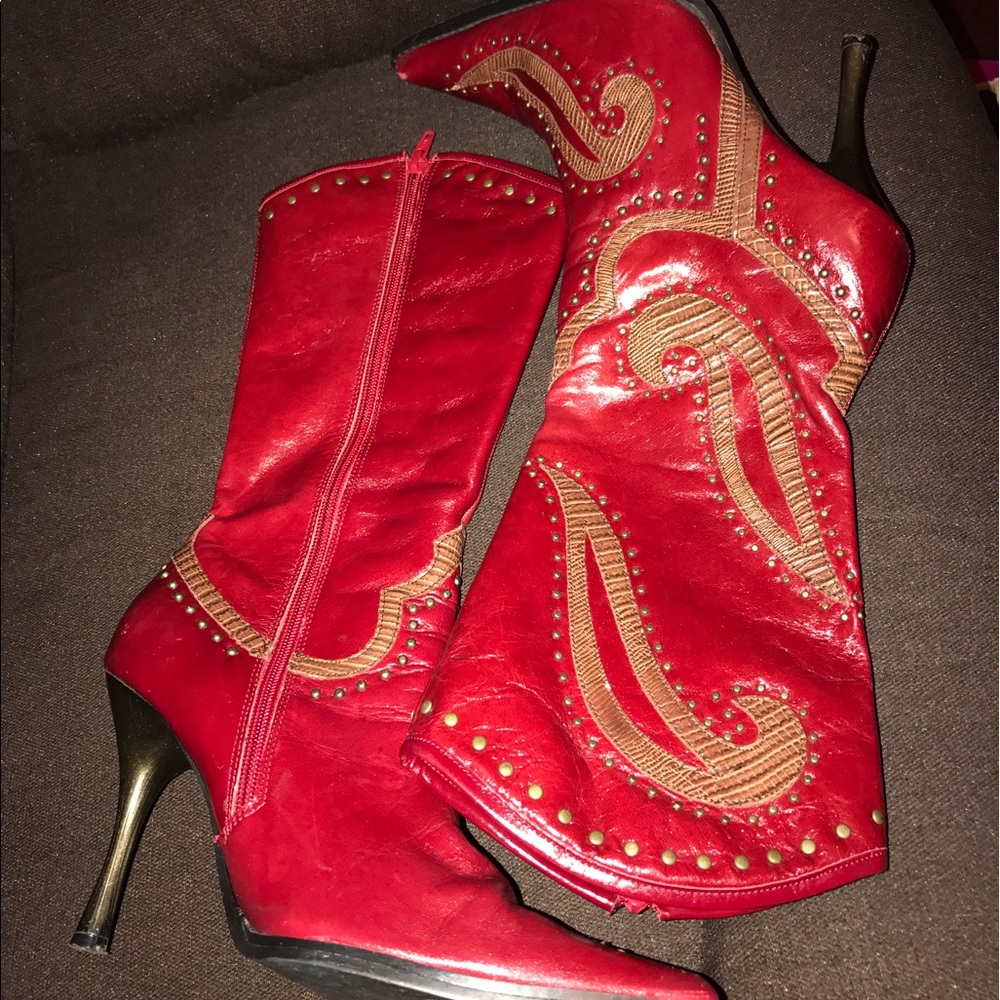 Dollhouse boots