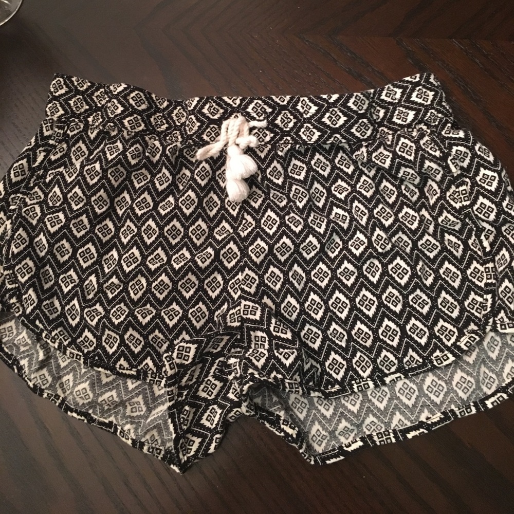 Black and white patterned shorts