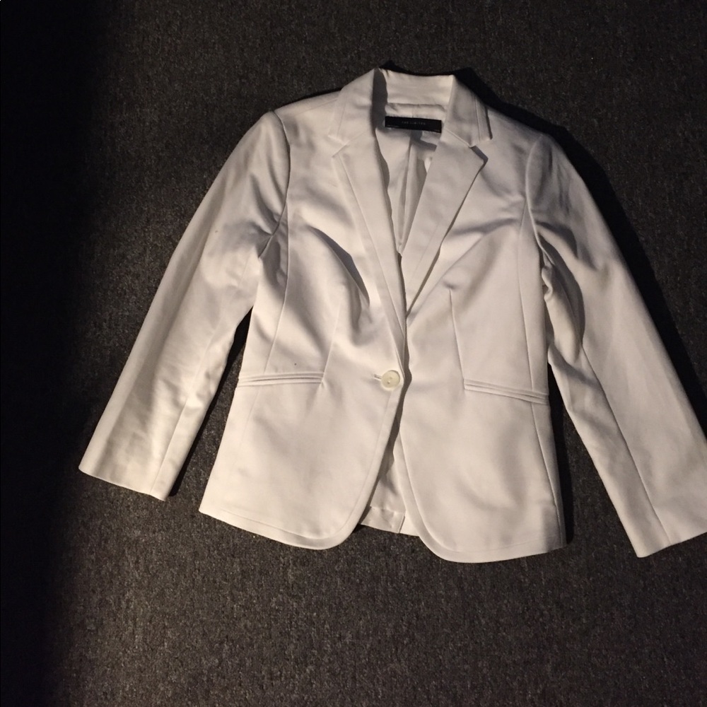 The Limited white blazer. 3/4 sleeves. Size xsmall