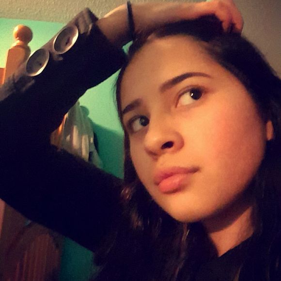 Meet your Posher, Jocelyn - Picture 1 of 1