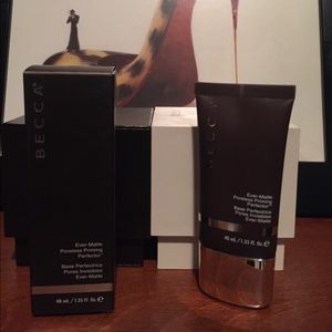 (Becca) Ever-Matte poreless Priming Perfector